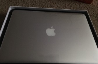 New Apple MacBook Air MMGF2LL/A 13.3-Inch Laptop